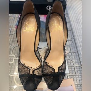 Christian Louboutin
Black Lace Alexandra Pumps
FR 38.5